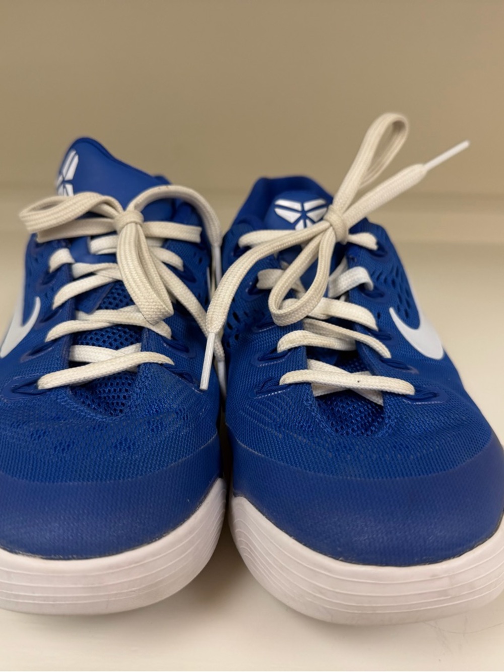 Nike Kids Blue and White Kobe Basketball shoes - Picture 5 of 6
